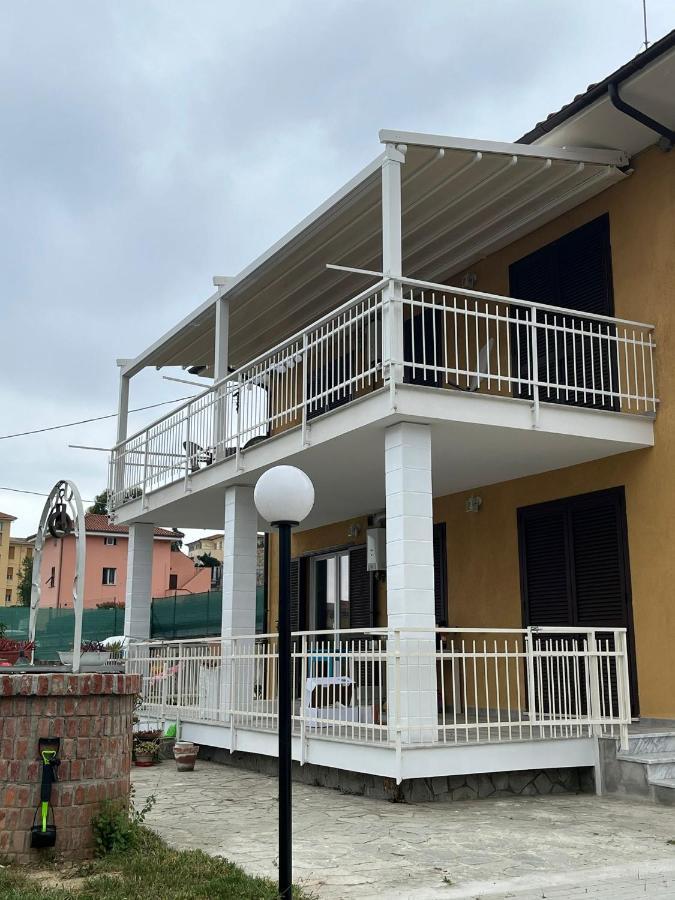 Il Gattino Di Porto - Apt 5 - Bilocale Terrazzo Piscina Imperia Bagian luar foto