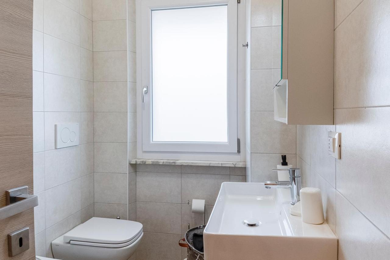 Il Gattino Di Porto - Apt 5 - Bilocale Terrazzo Piscina Imperia Bagian luar foto